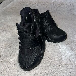 Nike Huarache Run (GS) Black/Black-Black Big Kids Running Shoes 654275-016